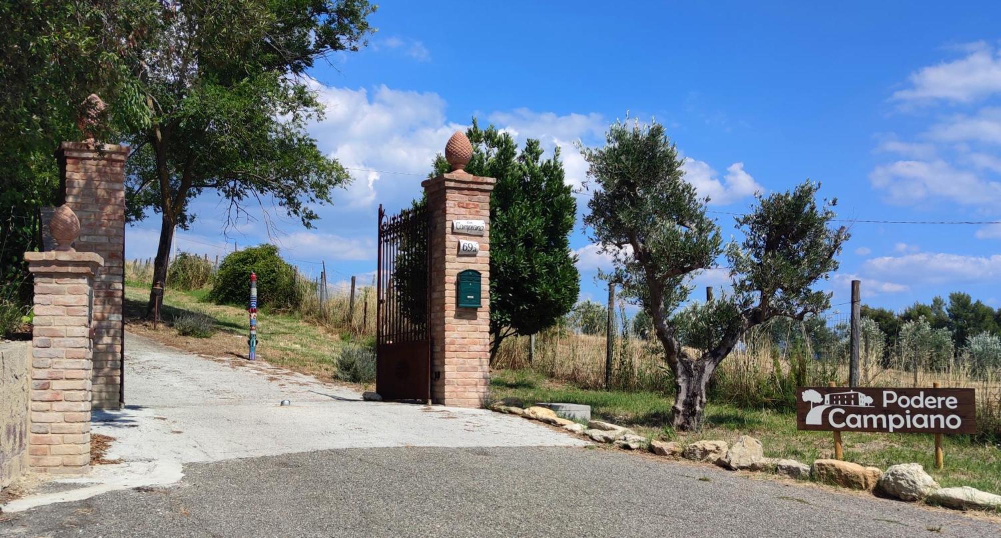 Podere Campiano Volterra Exteriör bild